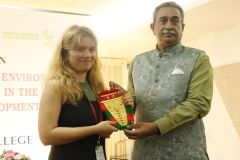 4096-2299-max-2025-11-19T130538.656